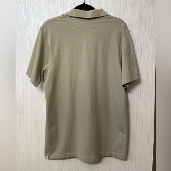 Lululemon Men’s Polo Shirt - Size M (20” P2P, 29.5” Length) - Classic & Minimal - Picture 4 of 5